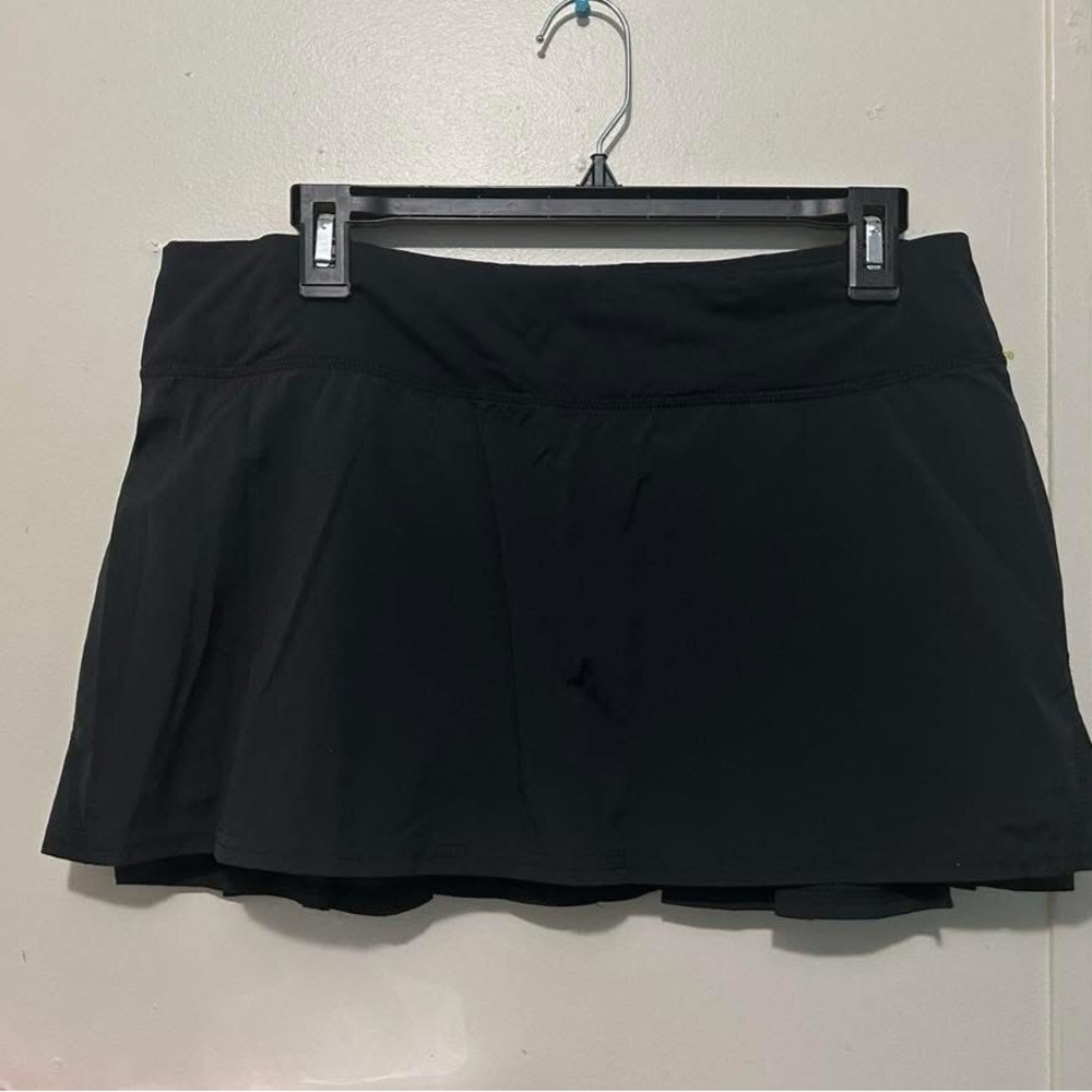 Lululemon women’s pace setter ruffled skort skirt - Picture 2 of 2